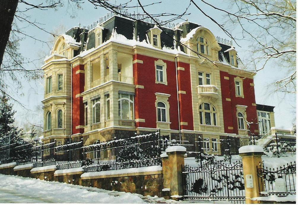 Villa Vier Jahreszeiten Crimmitschau Εξωτερικό φωτογραφία